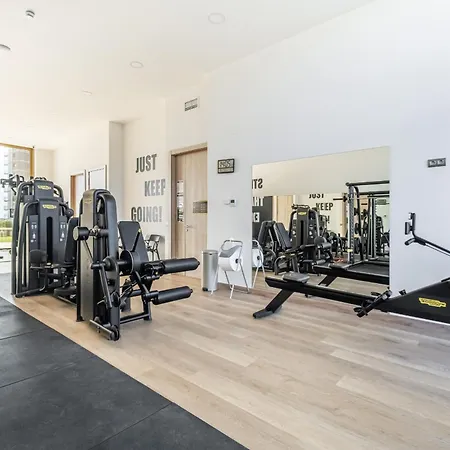 Intempo Deluxe 33-a Sky Poniente Beach 베니돔