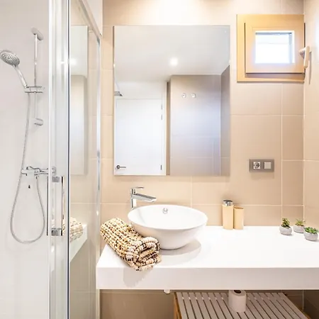 Intempo Deluxe 33-a Sky Poniente Beach 베니돔