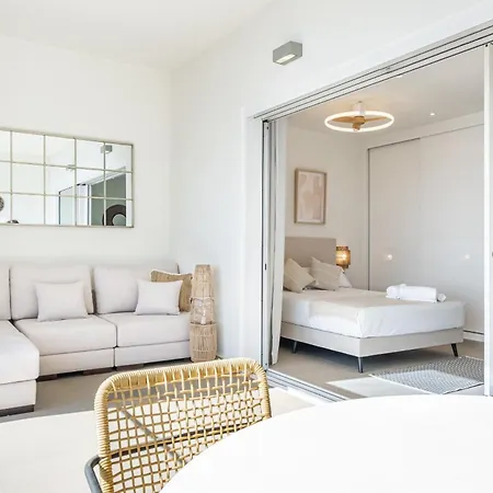 Intempo Deluxe 33-a Sky Poniente Beach * 베니돔