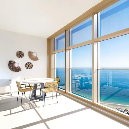 Intempo Deluxe 33-a Sky Poniente Beach 아파트