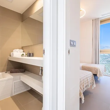 아파트 Intempo Deluxe 33-a Sky Poniente Beach