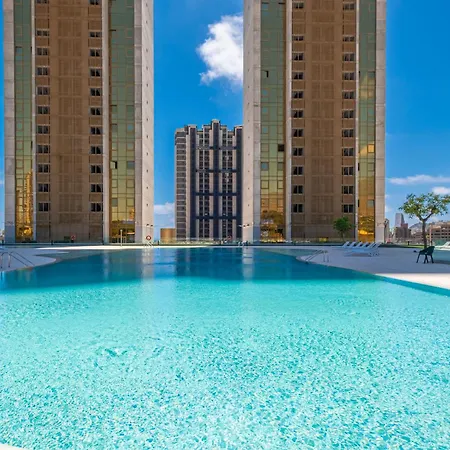 Intempo Deluxe 33-a Sky Poniente Beach 아파트